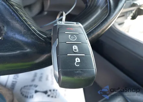 2019 Ram 1500 Limited 4X4 5'7 Box z USA, uszkodzony, nr VIN 1C6SRFHT6KN640324